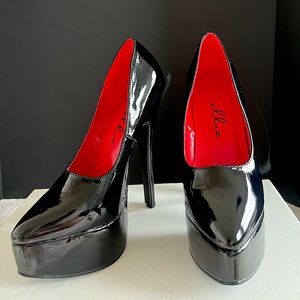 Black Platform Pumps Size 8